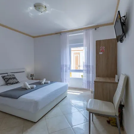On Liberty Square Guest house Porec