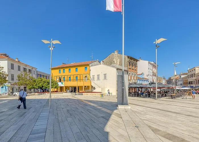 Πανσιόν On Liberty Square 3*