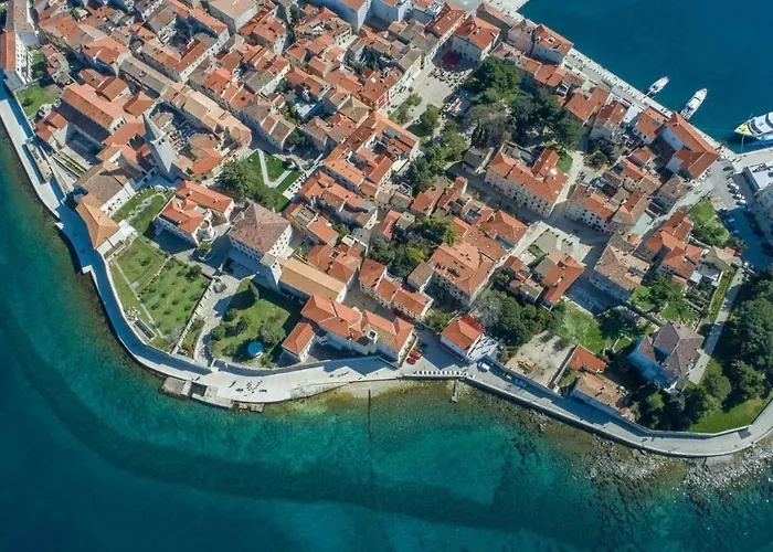 Πανσιόν On Liberty Square Πόρετς