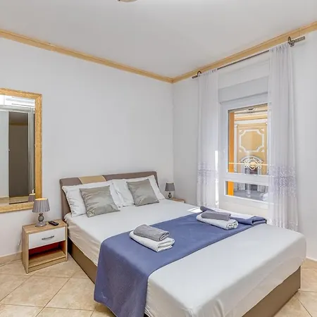 Pensión On Liberty Square 3*