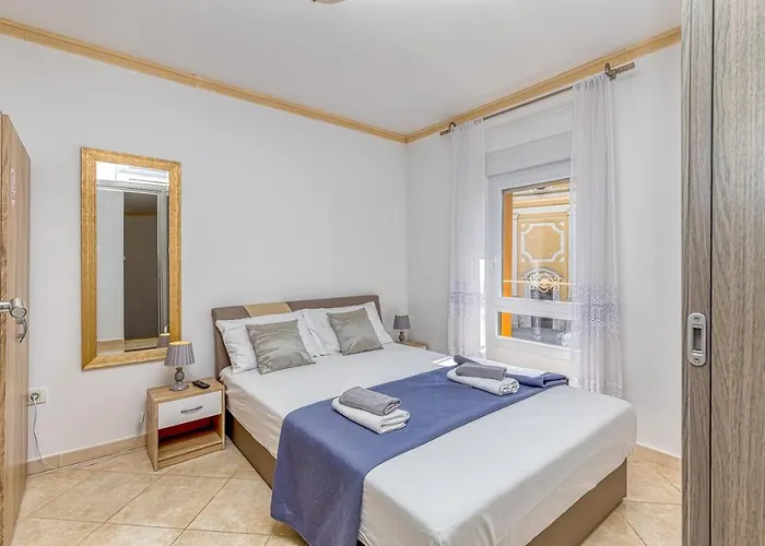 Guest house On Liberty Square 3*